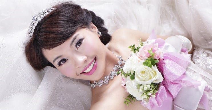 Casamiento sin marido, la última excentricidad en Japón