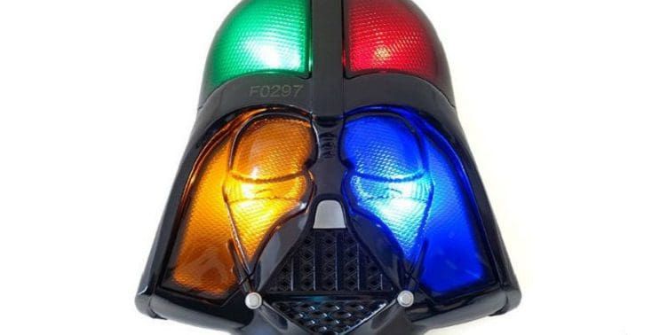 Cuando Darth Vader se envicia con el juego Simon