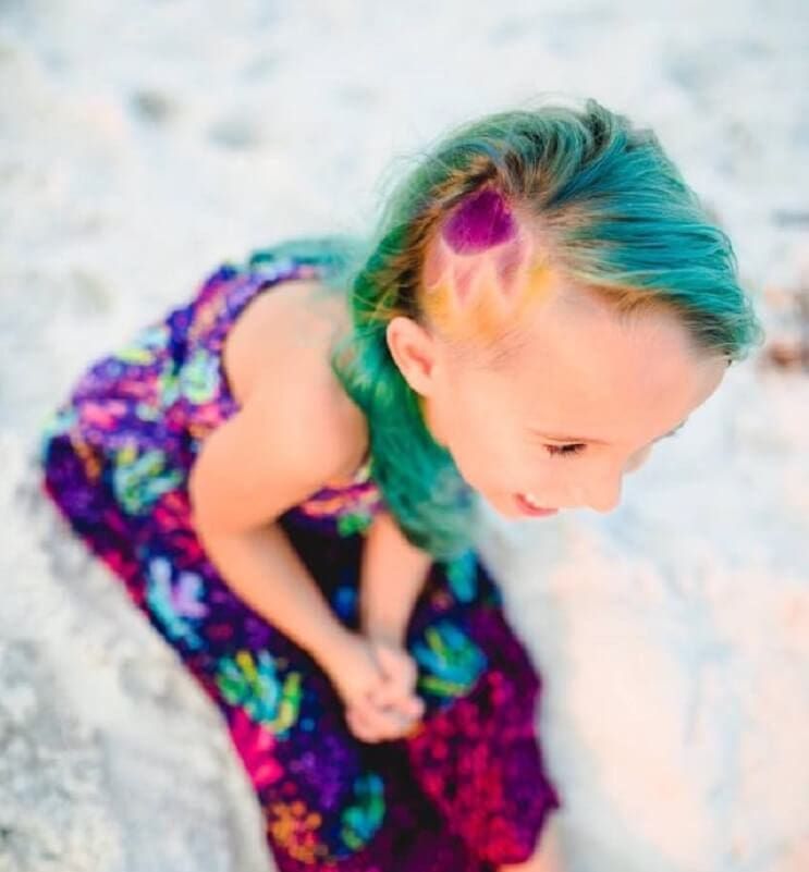 Esta madre apoya las alocadas decisiones de su hija porque la infancia es el mejor momento para hacerlo