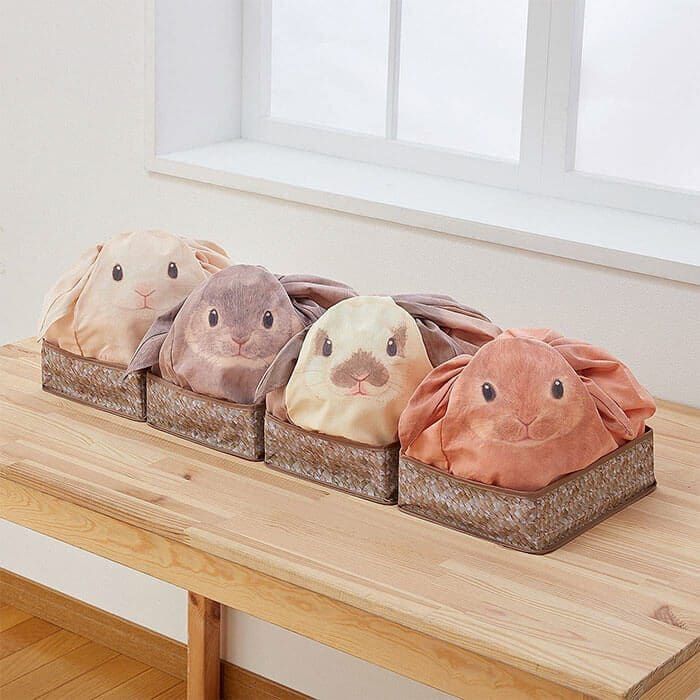 Estas bolsas se convierten con todo lo que guardes en ellas, en conejos