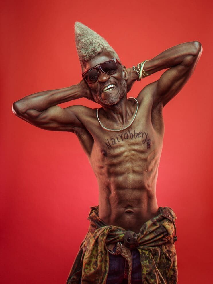Fotografías que muestran a los abuelos fanáticos del hip hop en Nairobi