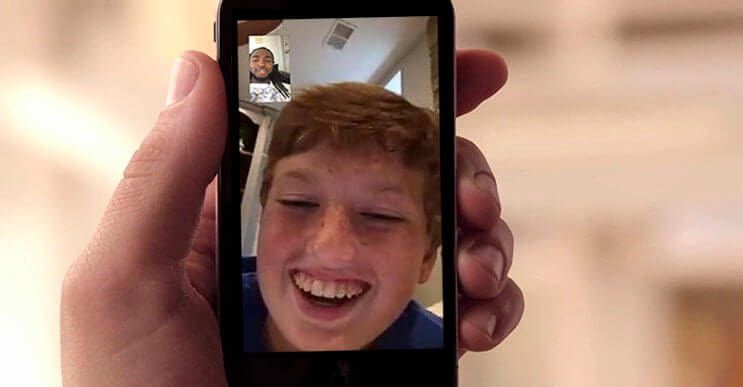 Marcó el número equivocado por Facetime y se convirtió en el mejor "error" de su vida